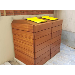 https://www.techni-contact.site/ressources/images/produits/merchandising/abri-conteneur-en-bois-93484342-1.jpg - Habillage en latte de bois - Capacité : 240 à 750 L - Ossature métallique (RAL au choix)