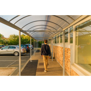 https://www.techni-contact.site/ressources/images/produits/merchandising/abri-passage-pieton-longeur-sur-mesure-largeur-1-6-a-2-5-m-toiture-arrondie-57445629-1.jpg - Longueur sur mesure - Largeur 1,6 à 2,5 m