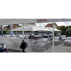 https://www.techni-contact.site/ressources/images/produits/merchandising/abri-pour-concessionnaire-automobile-sur-mesure-31573934-1.jpg - Dimensions sur mesure
