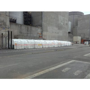 https://www.techni-contact.site/ressources/images/produits/merchandising/abris-de-chantier-31528419-1.jpg - Largeur d’un abri de chantier : 1,5 à 8 m en fonction des modèles