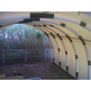 https://www.techni-contact.site/ressources/images/produits/merchandising/abris-de-chantier-pour-travaux-de-voierie-27634521-1.jpg - Largeur d’un abri de chantier : 1,5 à 8 m en fonction des modèles
