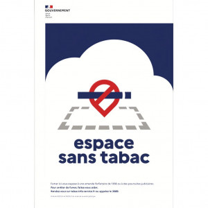 https://www.techni-contact.site/ressources/images/produits/merchandising/affiche-autocollante-espace-sans-tabac-a4-ou-a5-12567725-1.jpg - Format : A5 (15×21 cm) pour lieux fermés et couverts, A4 (21×30 cm) pour espaces non couverts et extérieurs