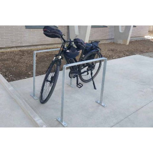 https://www.techni-contact.site/ressources/images/produits/merchandising/arceau-velo-en-acier-galvanise-forme-carre-l500-800-mm-x-h800-mm-13343133-1.jpg - Structure : Tube acier galvanisé cintré et soudé