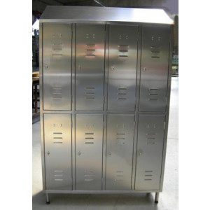 Armoire vestiaire en inox - En acier inox épaisseur 0,8 mm - Dimensions (L x P x H) : 1200 x 400 x 2000 mm