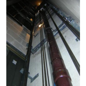 Ascenseur hydraulique capacité de charge 1000 kg norme PMR - Ascenseur oléodynamique précision arrêt +/- 5 mm