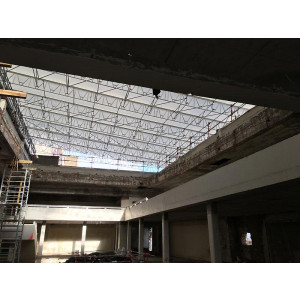 https://www.techni-contact.site/ressources/images/produits/merchandising/bache-de-protection-des-intemperies-chantier-81973747-1.jpg - Protège des intempéries et des poussières de chantier