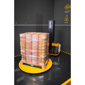 https://www.techni-contact.site/ressources/images/produits/merchandising/banderoleuse-semi-automatique-de-palettes-56719411-1.jpg - Cadence jusqu'à 20 palettes par heure