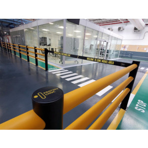https://www.techni-contact.site/ressources/images/produits/merchandising/barriere-pietons-chariots-elevateurs-15526615-1.jpg - Barrière piétonne Pedestrian, capable d’absorber l’énergie d’impact d’un engin de manutention. Permet la séparation entre les flux piétons et les flux de chariots élévateurs.