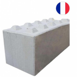 https://www.techni-contact.site/ressources/images/produits/merchandising/bloc-de-beton-empilable-de-600-a-1500-mm-14422744-1.jpg - Longueur : 600, 900 ou 1500 mm - Largeur : 600 mm - Hauteur : 600 mm - Ancre de levage