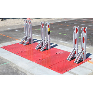 https://www.techni-contact.site/ressources/images/produits/merchandising/bloqueur-de-route-version-encastree-14425729-1.jpg - VIGIBLAX IG - 7,5 tonnes à 50 km/h