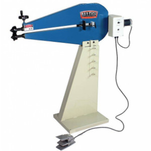 https://www.techni-contact.site/ressources/images/produits/merchandising/bordeuse-moulureuse-electrique-230v-profondeur-610-mm-poids-de-colisage-70-kg-13247774-1.jpg - Alimentation requise : 230V; 50Hz; monophasé