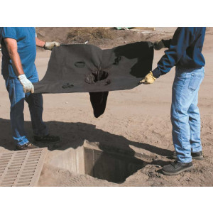 https://www.techni-contact.site/ressources/images/produits/merchandising/bouche-d-egout-filtre-absorbant-recuperation-sediments-95447413-1.jpg - Filtre géotextile - Absorbant 5 L huile & hydrocarbure - Récupération 18 kg de sédiments & déchets