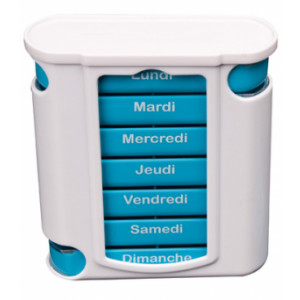 Box pilulier semainier économique - Dimensions (L x l x H): 112 x 39 x 129 mm - Matière : plastique