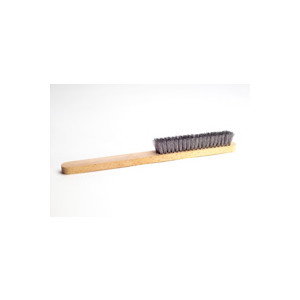 Brosses à bijoux - Dimensions manche (L x l) : 22 x 2.5 cm