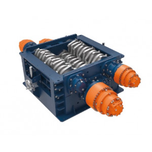 https://www.techni-contact.site/ressources/images/produits/merchandising/broyeur-dechiqueteur-a-entrainement-hydraulique-a-4-arbres-110-55-55-kw-75-kw-21528461-1.jpg - Puissance : 110 (55+55) kW