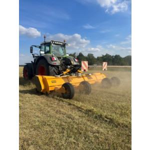 https://www.techni-contact.site/ressources/images/produits/merchandising/broyeur-destine-aux-travaux-intensifs-39446274-1.jpg - XFT pour la grande culture - Largeur de travail : 5 à 6,4m