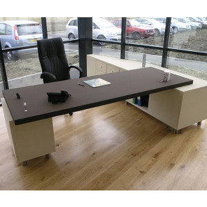 https://www.techni-contact.site/ressources/images/produits/merchandising/bureau-pour-pmr-24568184-1.jpg - Dimensions sur-mesure