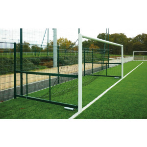 But de foot repliable en acier - 8 joueurs - Dimensions : 6 x 2,1 m - Acier galvanisé 