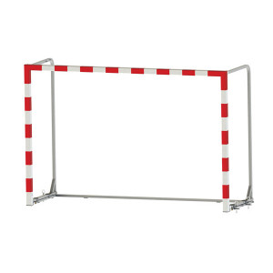 But de hand repliable aluminium - Dimensions : 3 m x 2 m - Conforme aux normes EN 749