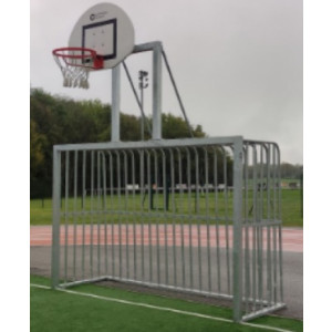 https://www.techni-contact.site/ressources/images/produits/merchandising/but-multidisciplinaire-anti-vandalisme-54772925-1.jpg - 3 sports avec 1 seul équipement
