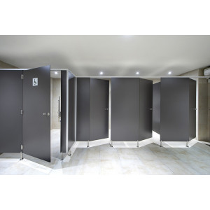 https://www.techni-contact.site/ressources/images/produits/merchandising/cabines-sanitaires-en-stratifie-17223214-1.jpg - Hauteur standard cabine : 2050 mm