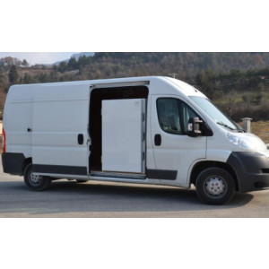 https://www.techni-contact.site/ressources/images/produits/merchandising/caisson-frigorifique-amovible-2000-l-27312235-1.jpg - Volume : Modèle 2000 L
