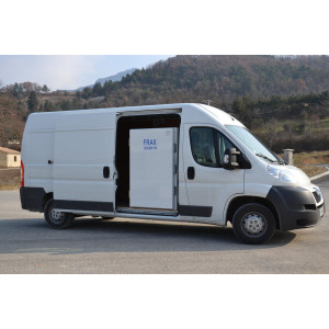 https://www.techni-contact.site/ressources/images/produits/merchandising/caisson-isotherme-amovible-2000-l-49264151-1.jpg - Volume utile : 1829 Litres 