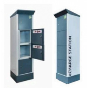 https://www.techni-contact.site/ressources/images/produits/merchandising/casier-de-recharge-electrique-pour-velos-et-scooters-4-casiers-49792273-1.jpg - Dimensions du bâti : 600x500x2095/2000 mm (L x P x H)