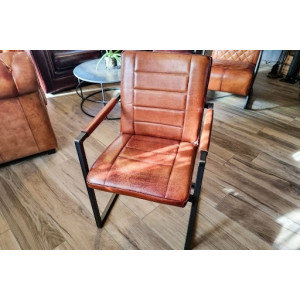 https://www.techni-contact.site/ressources/images/produits/merchandising/chaise-en-cuir-et-metal-haut-de-gamme-tube-filaire-ou-carre-21386761-1.jpg - Tube filaire ou carré