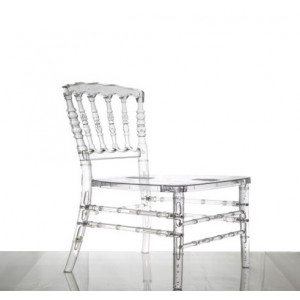 Chaise en plexiglass - Transparente