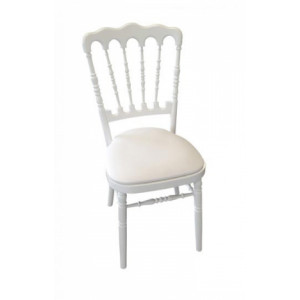 Chaise plastique empilable - Hauteur d'assise : 45 cm et 51 cm avec la galette– Largeur : 41 cm – En bois