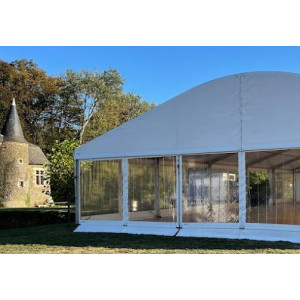 https://www.techni-contact.site/ressources/images/produits/merchandising/chapiteau-tente-de-reception-hauteur-2-30-a-5-m-capacite-10-a-3000-personnes-36757755-1.jpg - Hauteur 2,30 à 5 m - Capacité : 10 à 3000 personnes