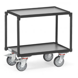 https://www.techni-contact.site/ressources/images/produits/merchandising/chariot-avec-2-plateaux-en-bois-avec-rebord-15-mm-23929447-1.jpg - Charge : 250 Kg - 2 plateaux en bois - Dimensions utiles (L x l) 605 x 405 mm