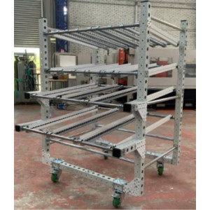 https://www.techni-contact.site/ressources/images/produits/merchandising/chariot-de-kitting-mecano-assemble-pour-atelier-dimensions-1361-x-1048-x-1754-mm-charge-max-600-kg-39222831-1.jpg - Dimensions : 1361 x 1048 x 1754 mm - Charge max. : 600 kg