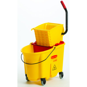 Chariot de ménage rubbermaid - Capacité : 33 L - Dim : 51.1 x 39.9 x 92.7 cm - Coloris : Jaune