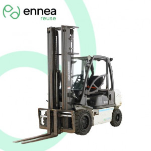 https://www.techni-contact.site/ressources/images/produits/merchandising/chariot-elevateur-d-occasion-unicarriers-yg-1-d-2-a-30-q-75945422-1.jpg - Capacité : 3000 kg - Hauteur : 600 cm - Année : 2019