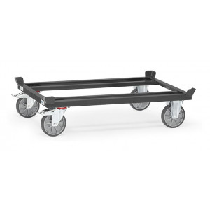 https://www.techni-contact.site/ressources/images/produits/merchandising/chariot-porte-palettes-avec-bandage-tpe-19149211-1.jpg - Charge : 750 kg - Roues à bandage TPE - Dimensions utiles
(L x l) 1210 x 810 mm