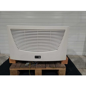 https://www.techni-contact.site/ressources/images/produits/merchandising/climatiseur-pour-armoire-electrique-230v-occasion-57445425-1.jpg - État : À remettre en état – Puissance frigorifique : 500 à 4000 W