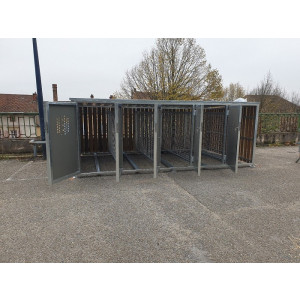 https://www.techni-contact.site/ressources/images/produits/merchandising/consigne-individuelle-securisee-velo-25612294-1.jpg - 5 casiers : l 3,74m x L 2,23m x H 1,416m