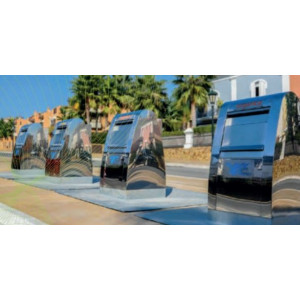 https://www.techni-contact.site/ressources/images/produits/merchandising/conteneur-a-dechets-enterre-en-acier-72428447-1.jpg - Capacité : 3 / 4 / 5 m³
