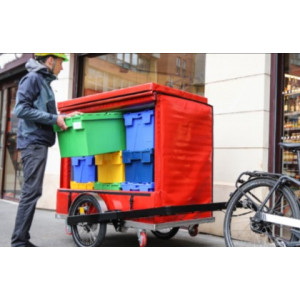 https://www.techni-contact.site/ressources/images/produits/merchandising/conteneur-pour-livraison-34192976-1.jpg - Longueur : 146 cm