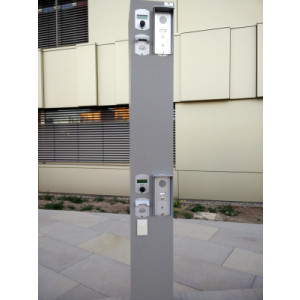 https://www.techni-contact.site/ressources/images/produits/merchandising/controle-parking-visiteur-49147953-1.jpg - Sans câblage structuré