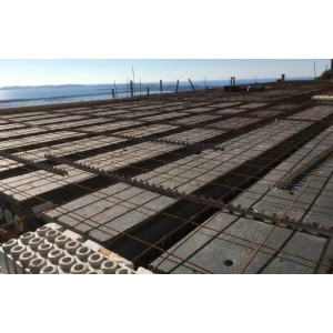 https://www.techni-contact.site/ressources/images/produits/merchandising/dalle-coffrante-isolante-22927443-1.jpg - Garantit des charges permanentes et d’exploitation supérieures à 1.000 Kg par m²