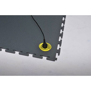 Dalle sol antistatique - Résistance au sol 2.9 x 104Ω to 5.7 x 105Ω