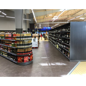 Dalles PVC emboîtables commerces et grandes surfaces - Combien me coûte la fermeture de mon magasin ? Pose rapide de 100 m²/jour/personne. Système d’emboîtement caché et robuste pouvant supporter un transpalette jusque 1 tonne. Grande stabilité dimensionnelle