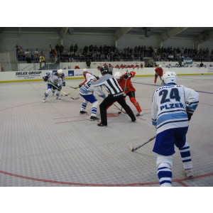 Dalles PVC pour terrain de Hockey en salle - Fabriquées en matériaux 100% recyclables