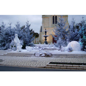 Décoration noël extérieure - Personnage, animaux en résine, bonhommes de neige, pères noël, traîneaux, rennes, ...