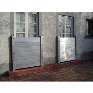 https://www.techni-contact.site/ressources/images/produits/merchandising/dispositif-anti-inondation-demontable-29587387-1.jpg - Hauteur de protection maximum : env. 3 m
