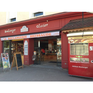 Distributeur automatique de pain et viennoiseries - Capacité : de 40 à 120 Produits 