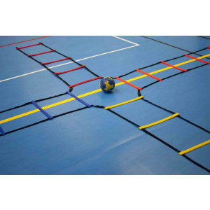https://www.techni-contact.site/ressources/images/produits/merchandising/echelle-d-agilite-combinables-65232528-1.jpg - Taille modulable avec les différentes combinaisons : 4,8,12 ou 16 mètres